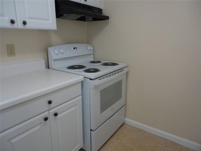 Building Photo - 403 Northdale Ct