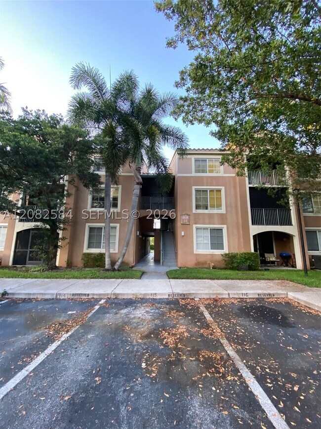 Building Photo - 4820 N State Rd 7