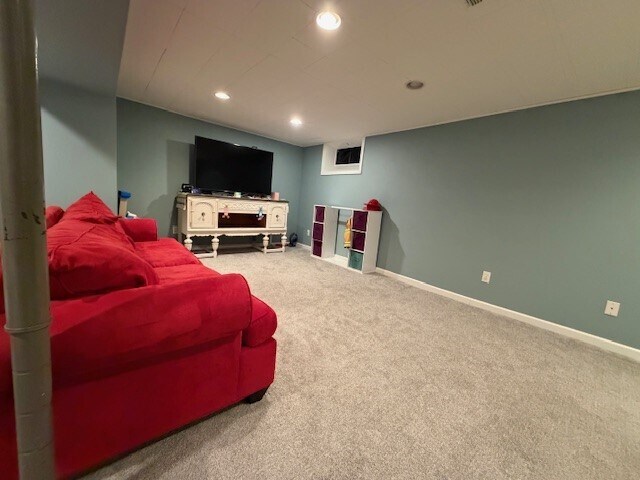 Building Photo - 6 Apple Tree Ln