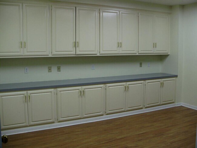 Building Photo - 14351 Torrey Chase Blvd