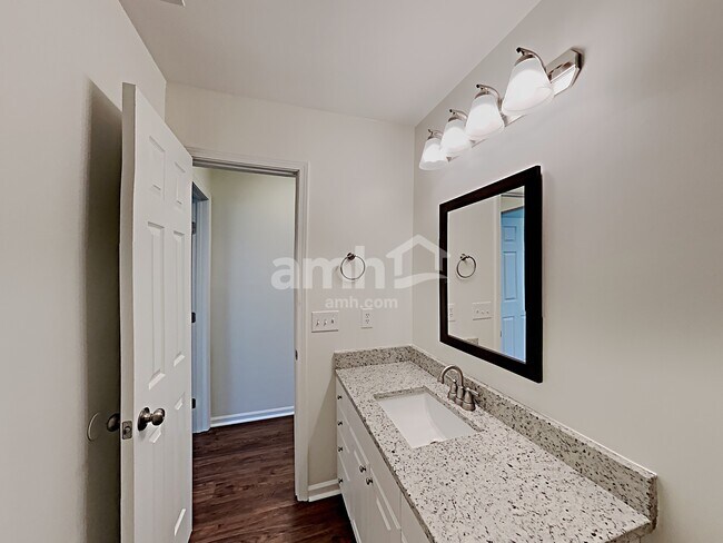 Building Photo - 2262 Ashley Falls Ln NW