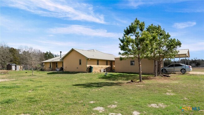Building Photo - 1102 Fairview Dr