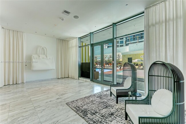 Lobby - 1300 S Miami Ave