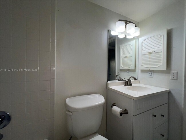 Building Photo - 200 SW 132nd Way