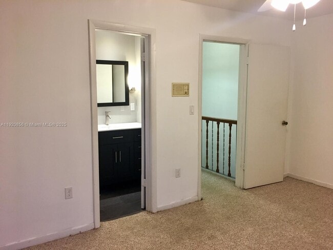 Building Photo - 1990 Brickell Ave