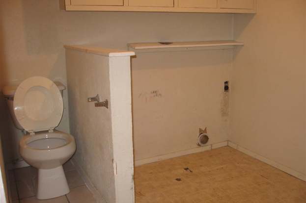 Building Photo - 1443 Deville St