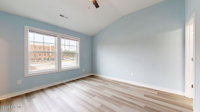 Building Photo - 604 Windsurfing Ln