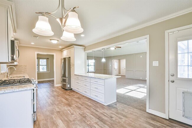 Building Photo - 4703 Ironwood Dr