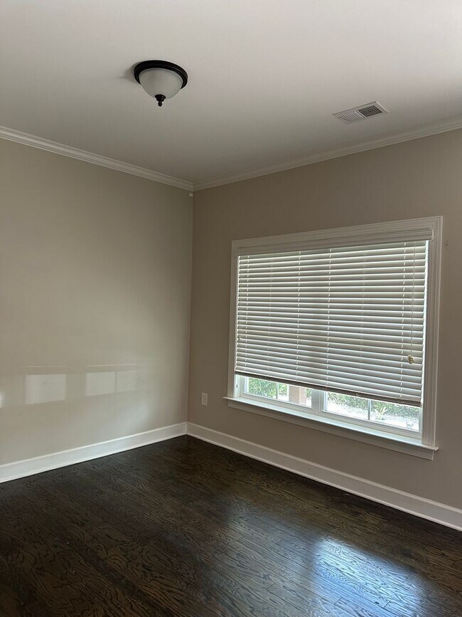 Building Photo - 4BED / 2.5BATH BEAUTIFUL HOME IN ANDERSON CREEK!