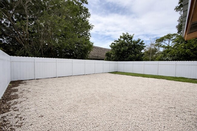 Building Photo - 2807 Reo Ln