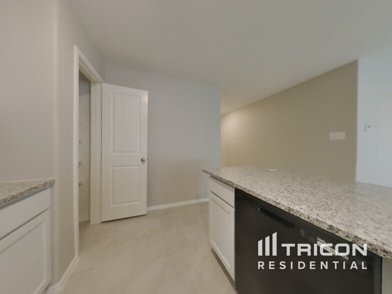 Building Photo - 11844 Mancos Trl