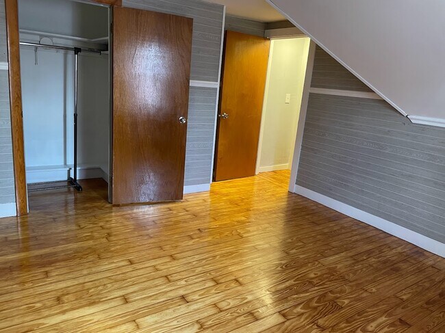 Building Photo - 428 High St