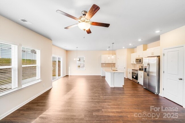 Building Photo - 2019 Sadler Wds Ln