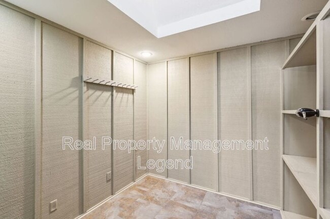 Building Photo - 6505 Copper Creek Dr