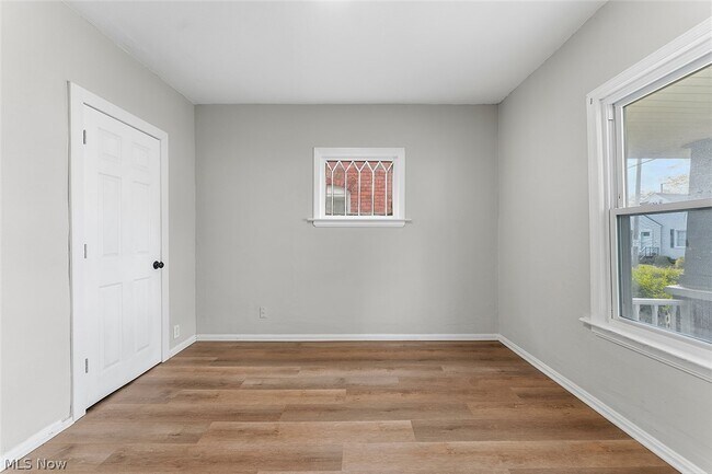 Building Photo - 4512 Oak Park Ave