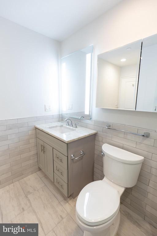 Building Photo - 1411 Walnut St