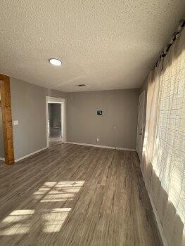 Building Photo - 1905 Hasley Dr