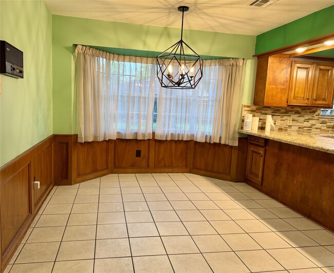 Building Photo - 11814 Cypresswood Dr