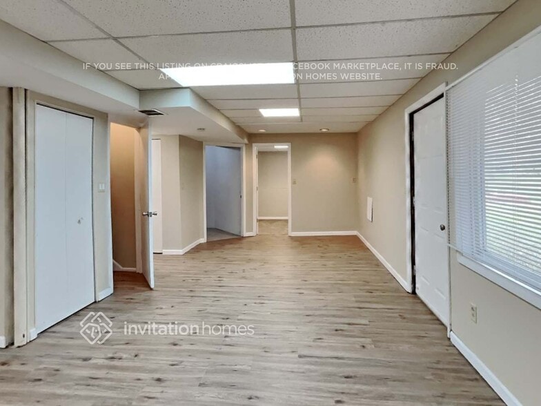 Building Photo - 7595 Springbrook Ln
