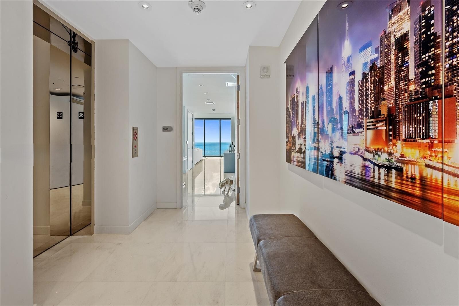Building Photo - 15701 Collins Ave