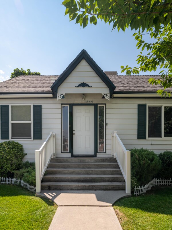 Building Photo - 544 E 600 N