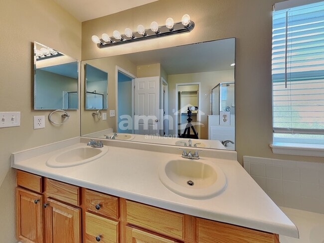 Building Photo - 10530 Humboldt Peak Way