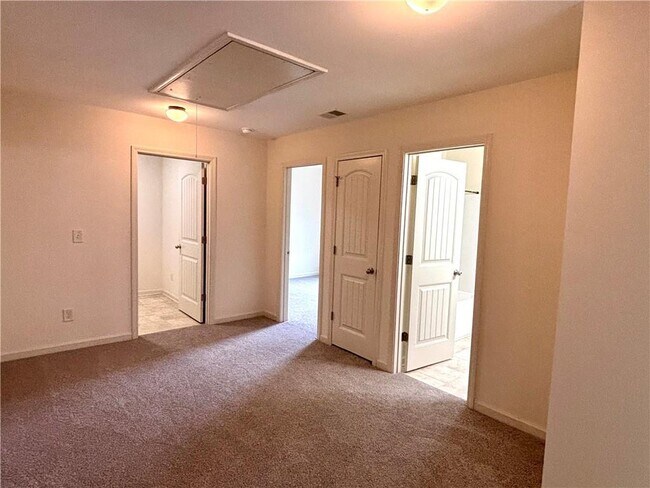 Building Photo - 613 Stonehurst Ln