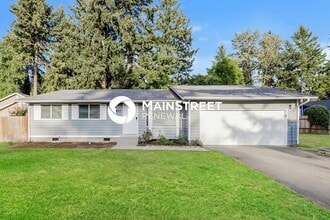 Building Photo - 4 Bedroom Pet-Friendly Home in PUYALLUP, WA with Main Street Renewal