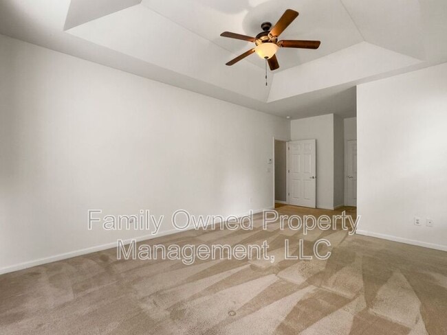 Building Photo - 8627 Grassy Oak Trail