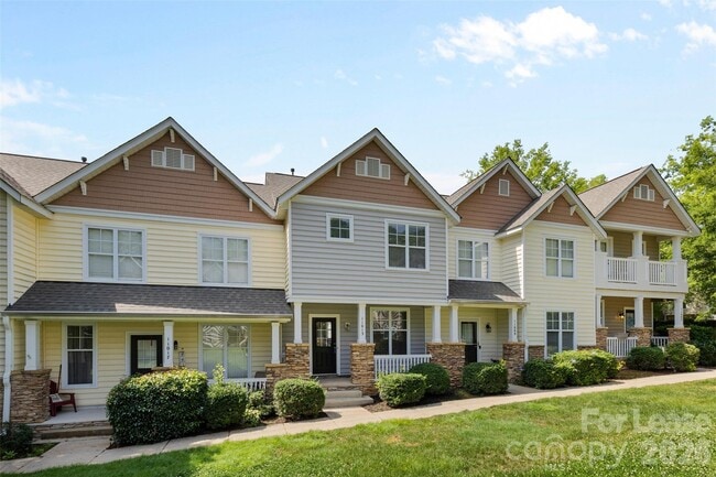 Building Photo - 11013 Dundarrach Ln