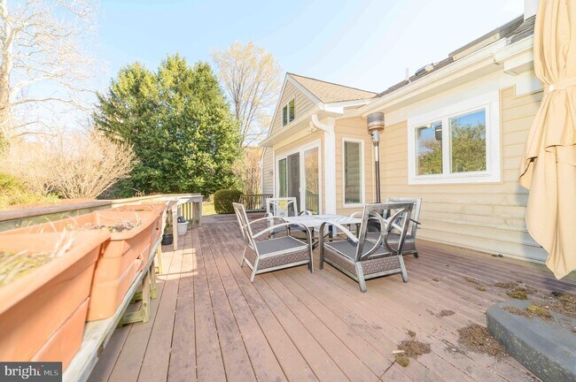 Building Photo - 4708 Randolph Ct