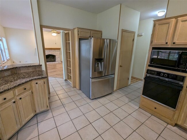 Building Photo - 7602 Mifflin Kenedy Ter