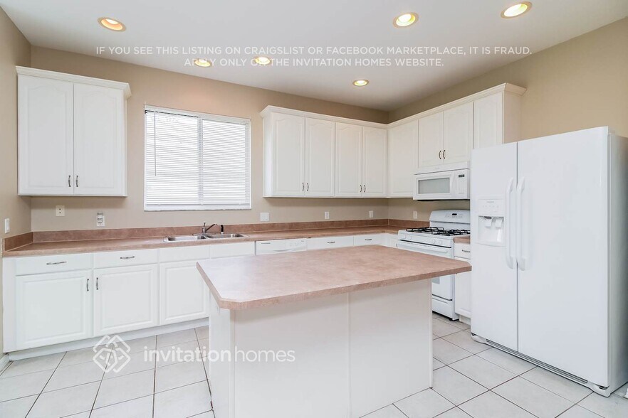 Building Photo - 15450 Osprey Glen Dr