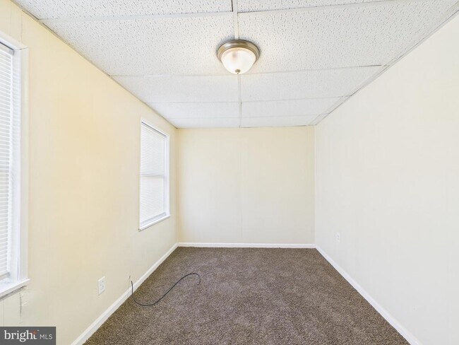 Building Photo - 809 Wharton St