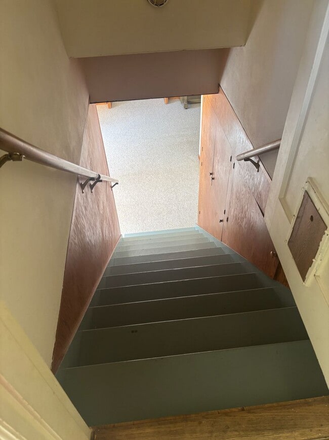 Building Photo - Enjoy 1.125 Acres near Downtown McMinnville