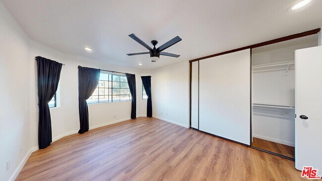 Building Photo - 10220 De Soto Ave