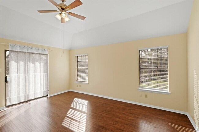 Building Photo - 8410 Bending Pecan Ct