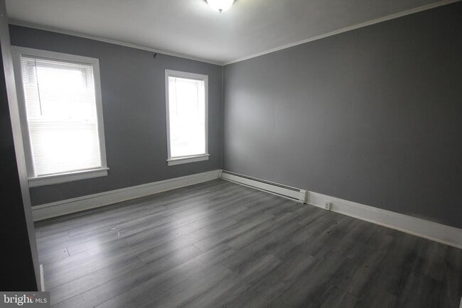 Building Photo - 167 Kirkbride Ave
