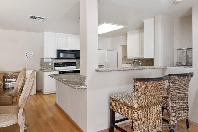 Building Photo - 3969 Mahaila Ave