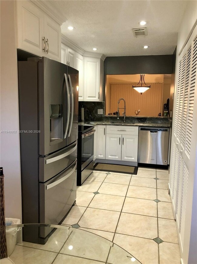 Building Photo - 1422 Amanda St