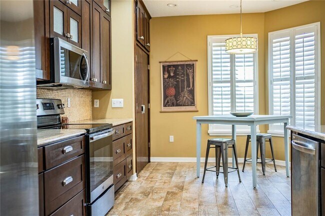 Building Photo - 3234 Stonebridge Trail