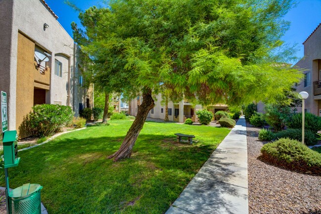 Building Photo - SUNSET BAY CONDO Two bed/ Two bath condo l...