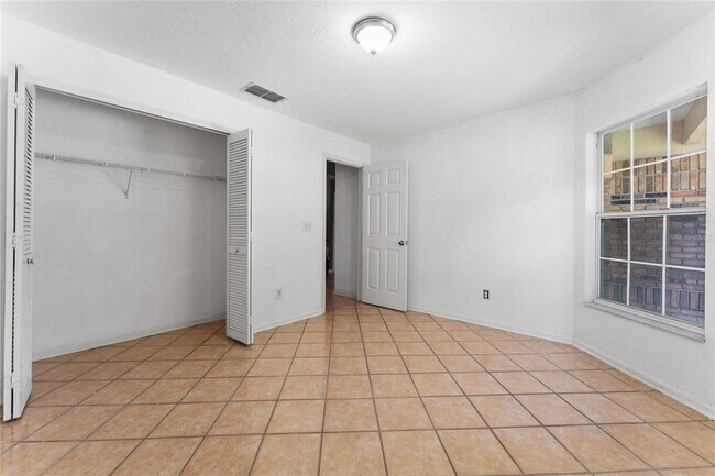 Building Photo - 3013 Barrymore Ct