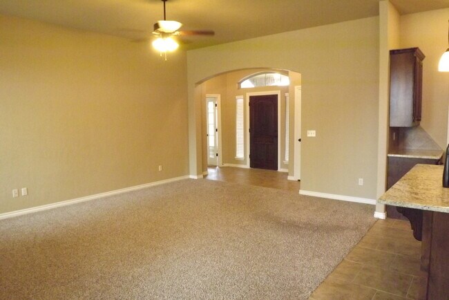 Building Photo - Newer Home built in  2014 w/storm shelter!