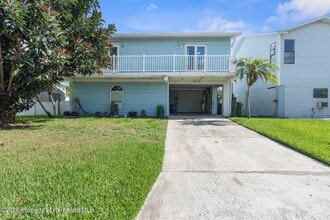 Building Photo - 7637 Hatteras Dr