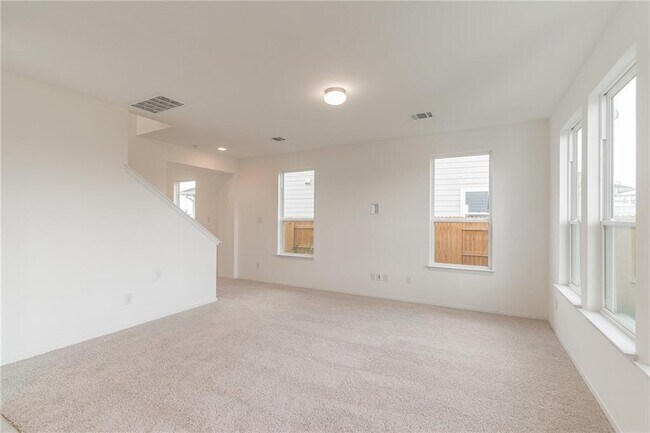 Building Photo - 233 Trailside Ln