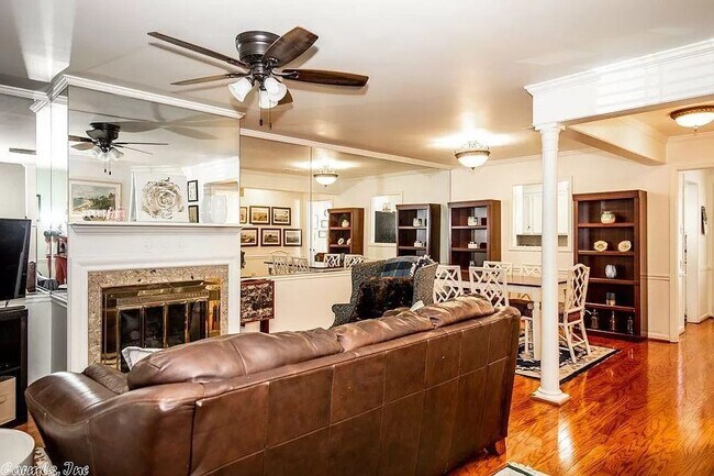Primary Photo - 2801 Foxcroft Rd