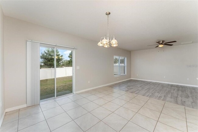 Building Photo - 128 Tanager St