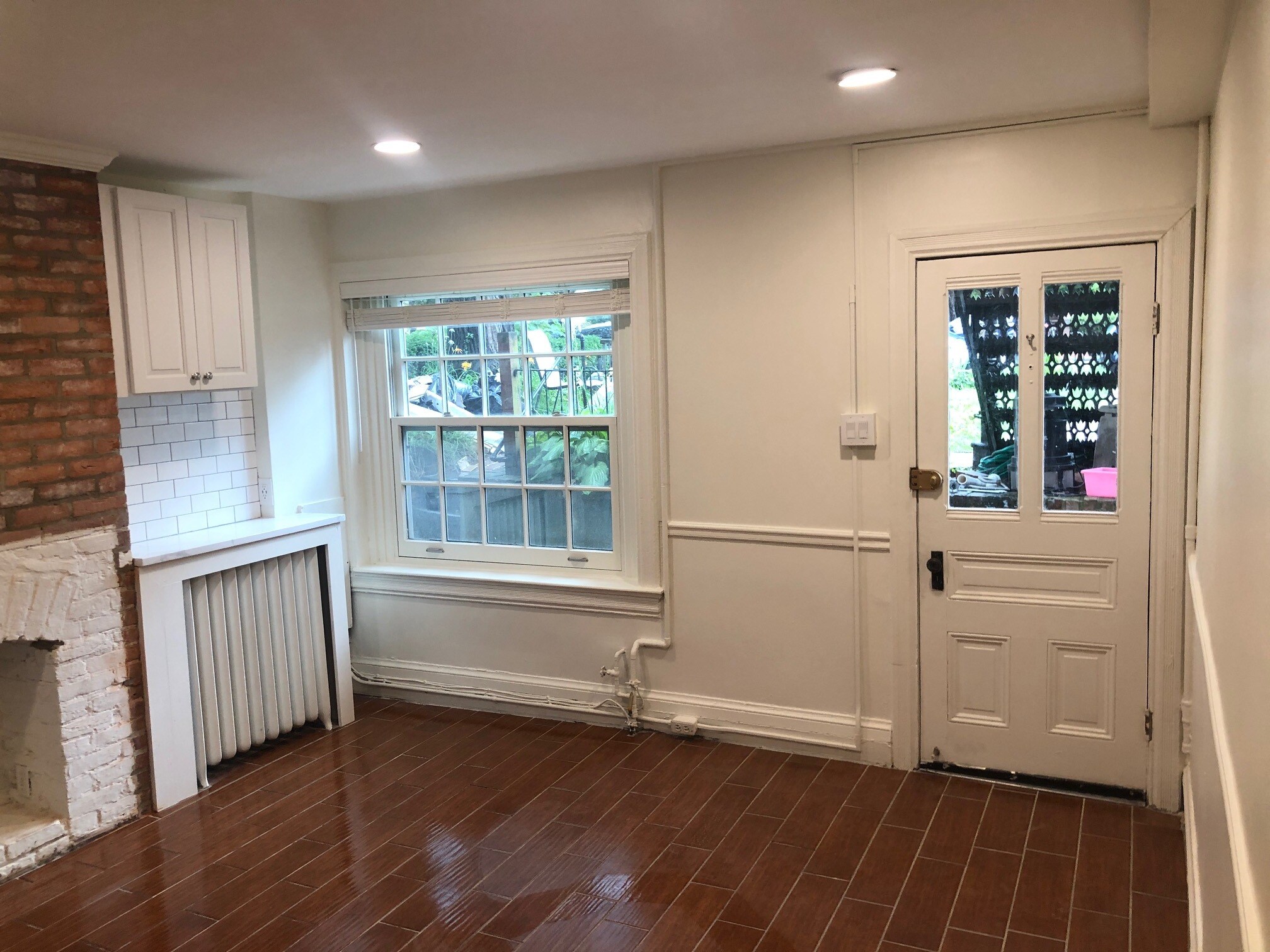 Living room with giant front window - 623 S Carolina Ave SE