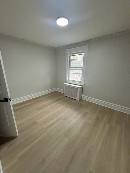 Building Photo - 539 Scotland Rd